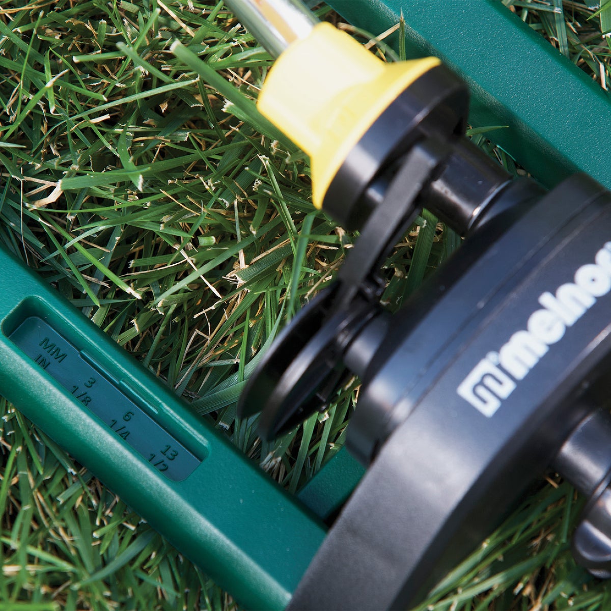 Melnor EasyGrow Max 3400 Sq. Ft. Oscillating Sprinkler Image 5