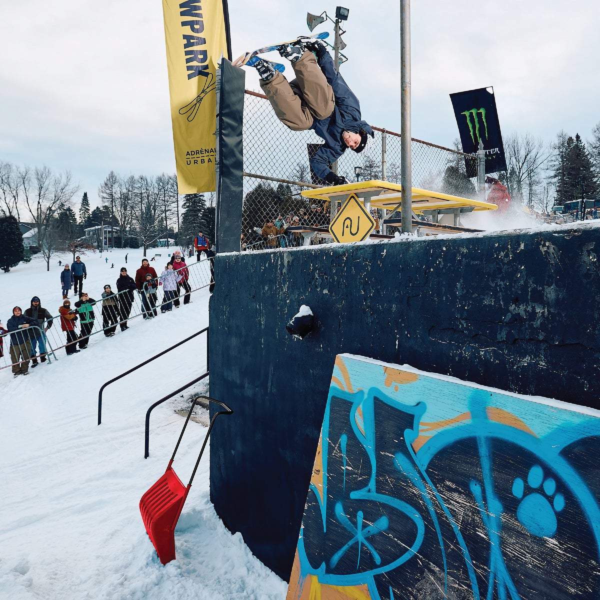 Garant 24 In. Poly Sled Snow Shovel with Steel Wear Strip and 42.5 In. Steel Handle Image 2