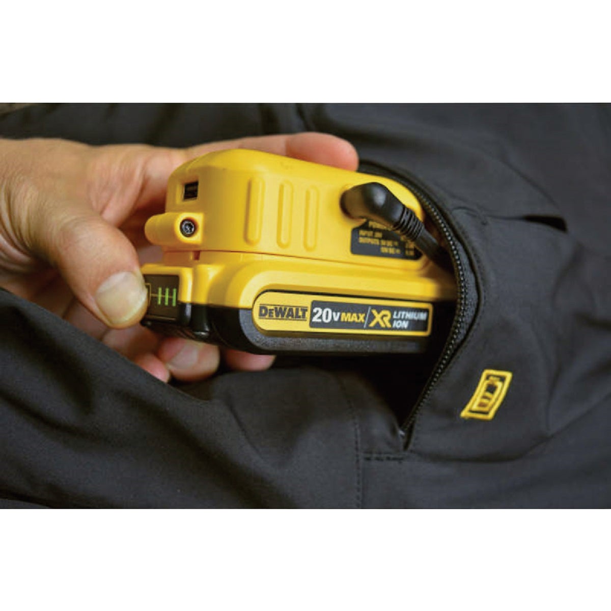 DEWALT Men's Black Soft Shell Heated Jacket Kit, L Image 2