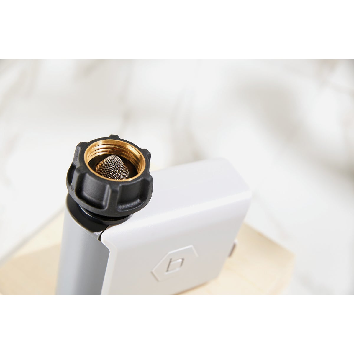 Orbit B-Hyve Gen 2 Smart 1-Outlet Hose Faucet Irrigation Controller with Wi-Fi Hub Image 2