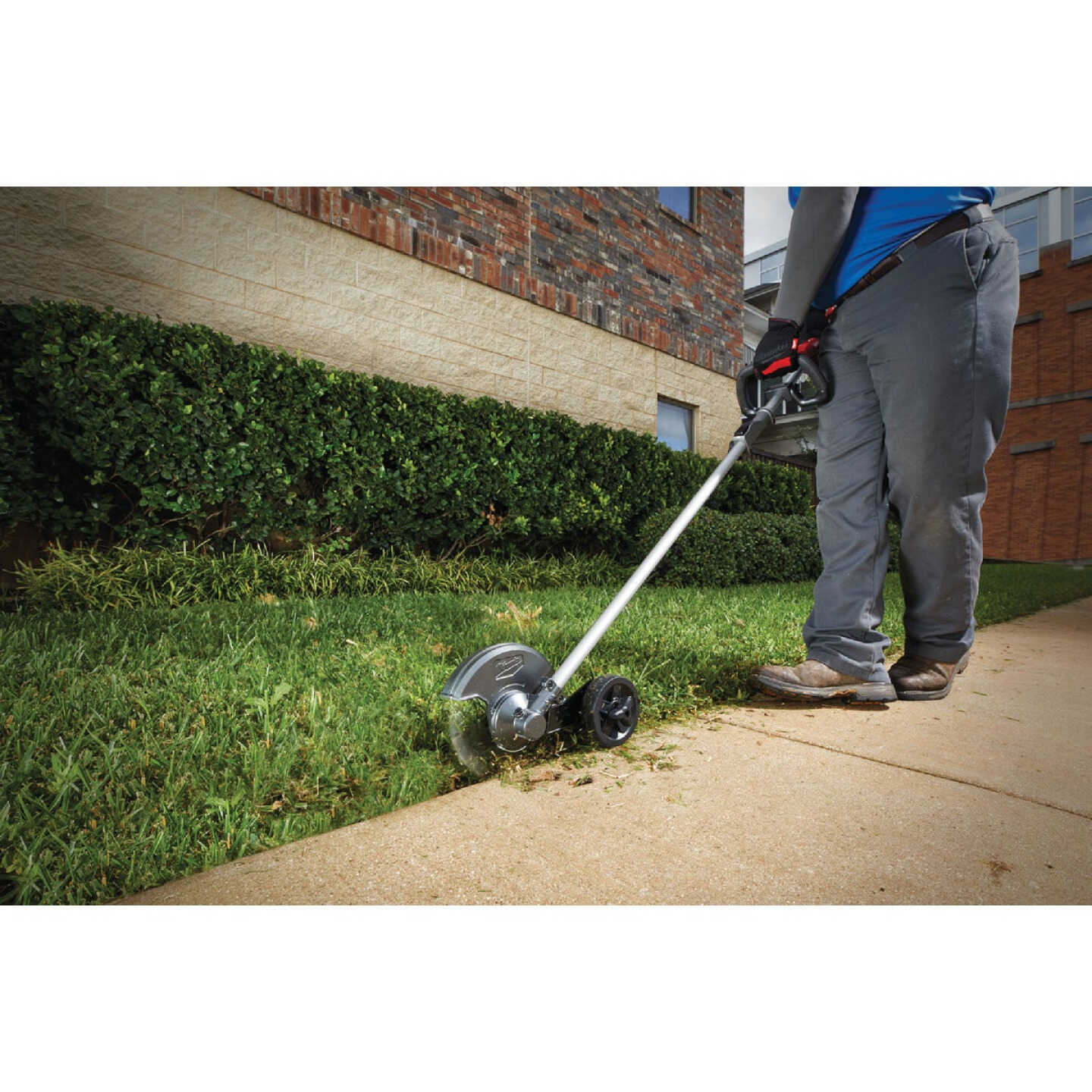 Milwaukee M18 FUEL 8 In. Edger Attachment for QUIK-LOK Attachment System Image 5