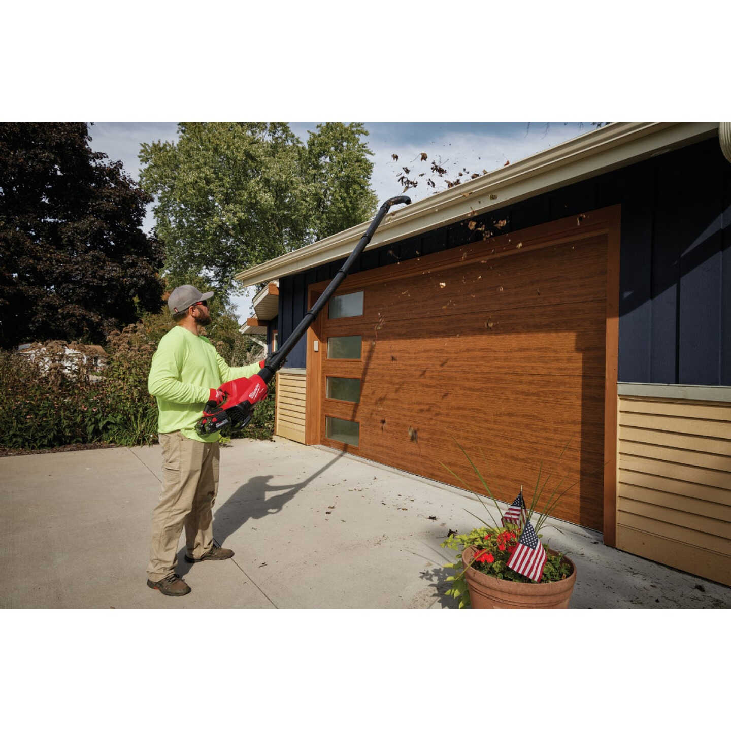 Milwaukee M18 Fuel Gutter Cleaning Attachment Kit Image 6