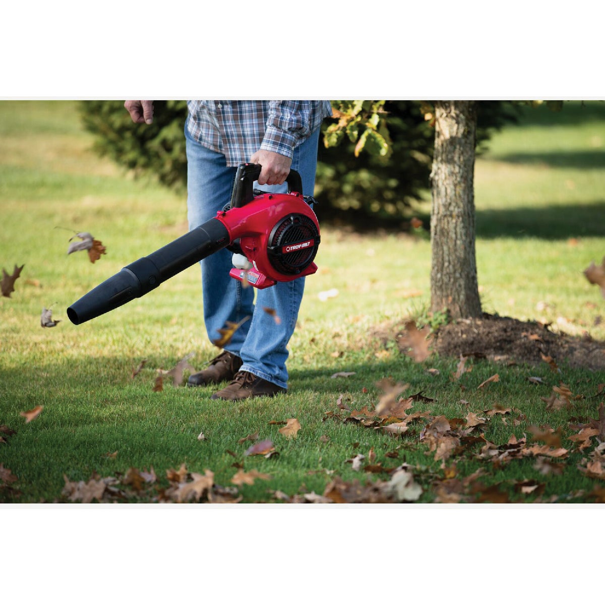 Troy-Bilt TB400 180 MPH 400 CFM 25cc Gas Blower Image 3