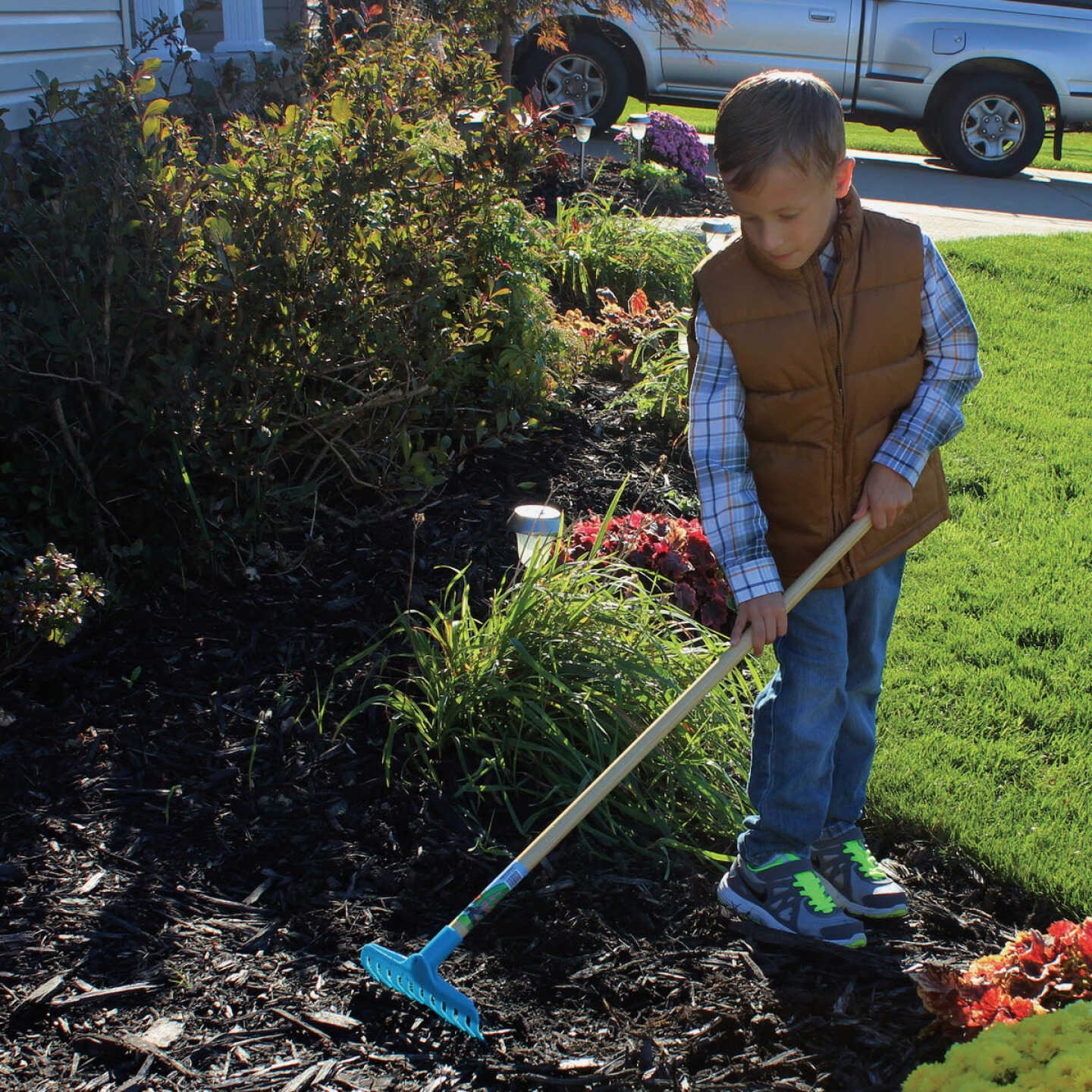 Emsco Little Diggers Kids Garden Rake Image 2