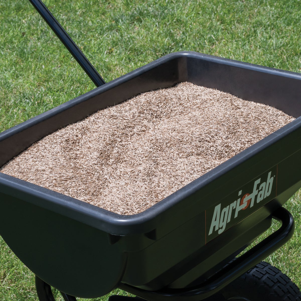 Agri-Fab 85 Lb. Push Broadcast Spreader Image 7