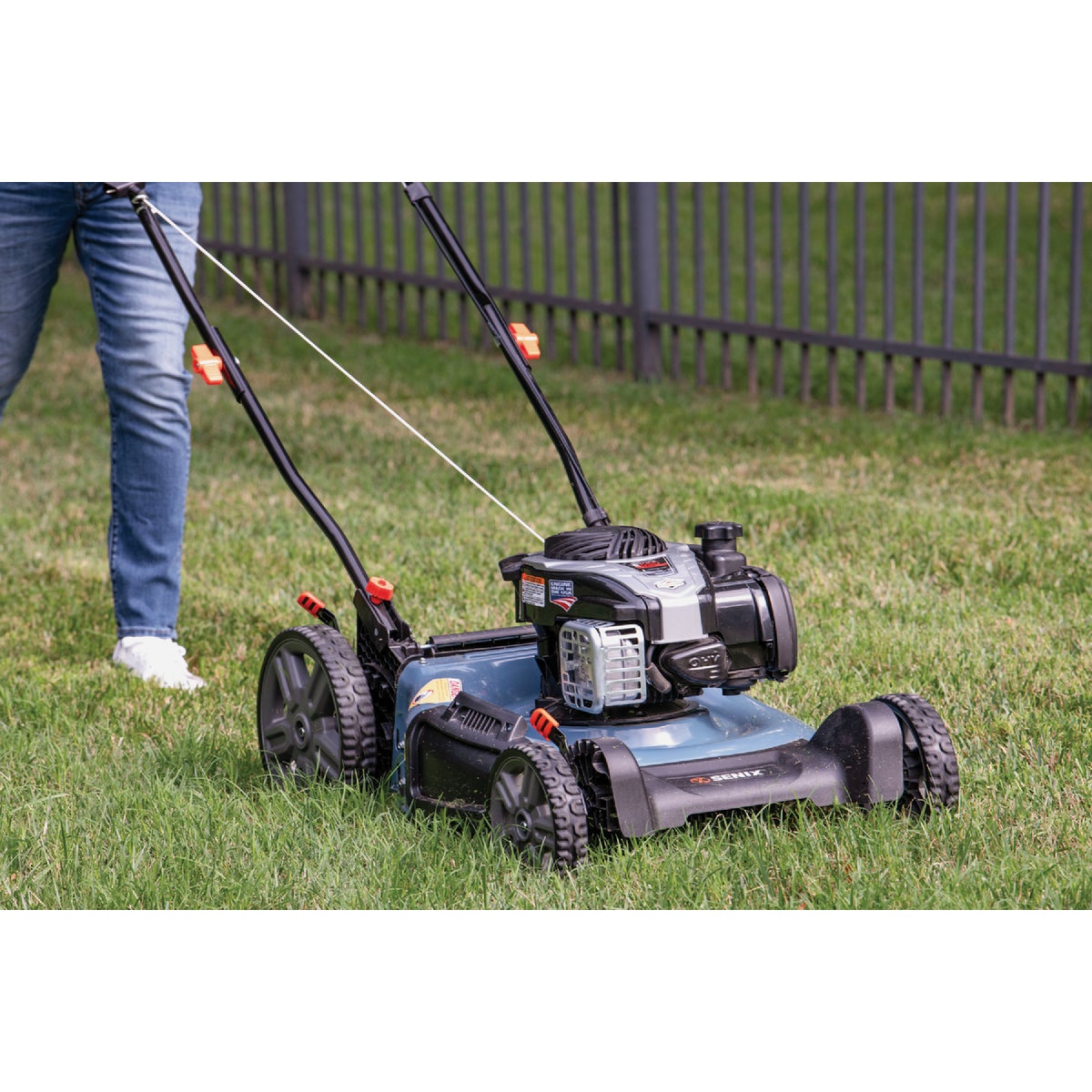 Senix 21 In. 140cc 4-Cycle 3-In-1 Push Gas Lawn Mower Image 4