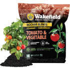 Wakefield Biochar 4 Qt. Tomato & Vegetable Soil Mix Image 3