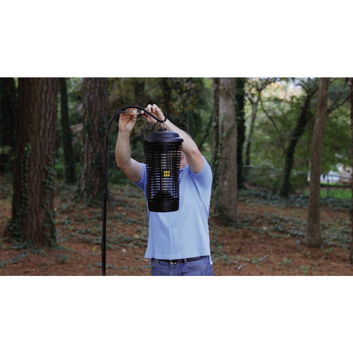 Black Flag 5500V Deluxe Bug Zapper Image 2