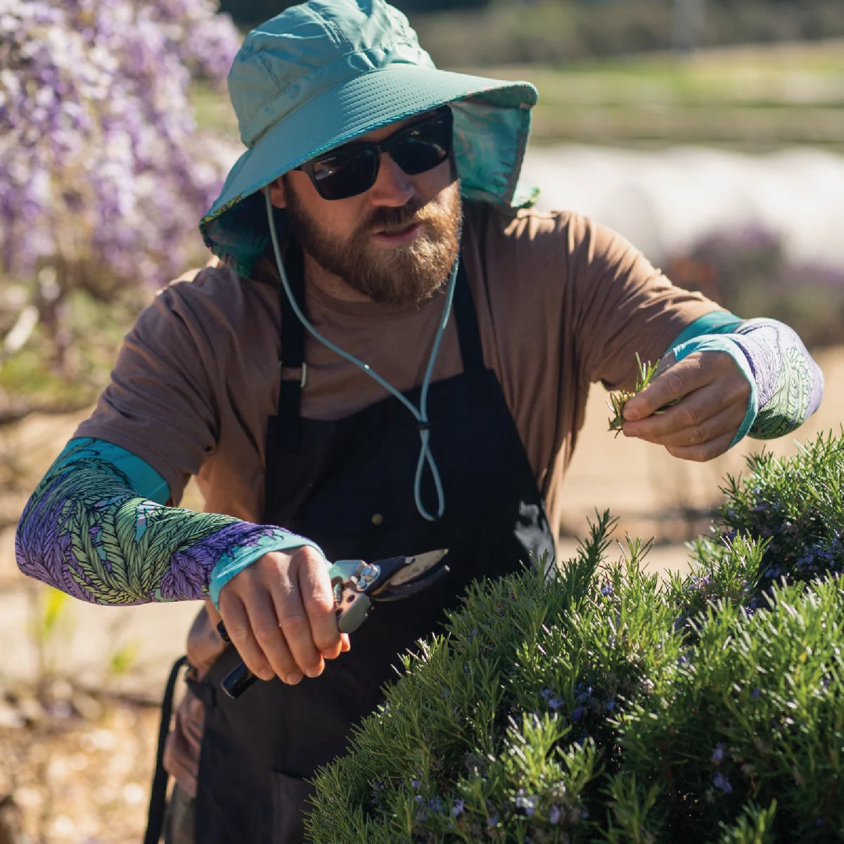 Farmers Defense Sea-Weed Protection Sleeves, Large/XL Image 3