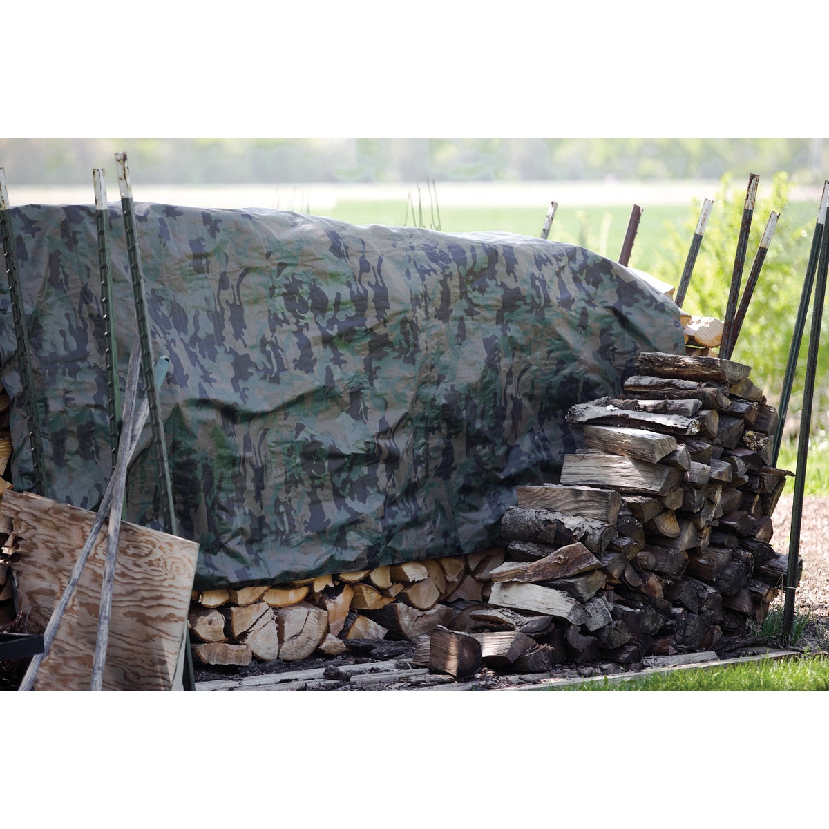 Do it Best Camo Woven 8 Ft. x 10 Ft. Medium Duty Poly Tarp Image 2