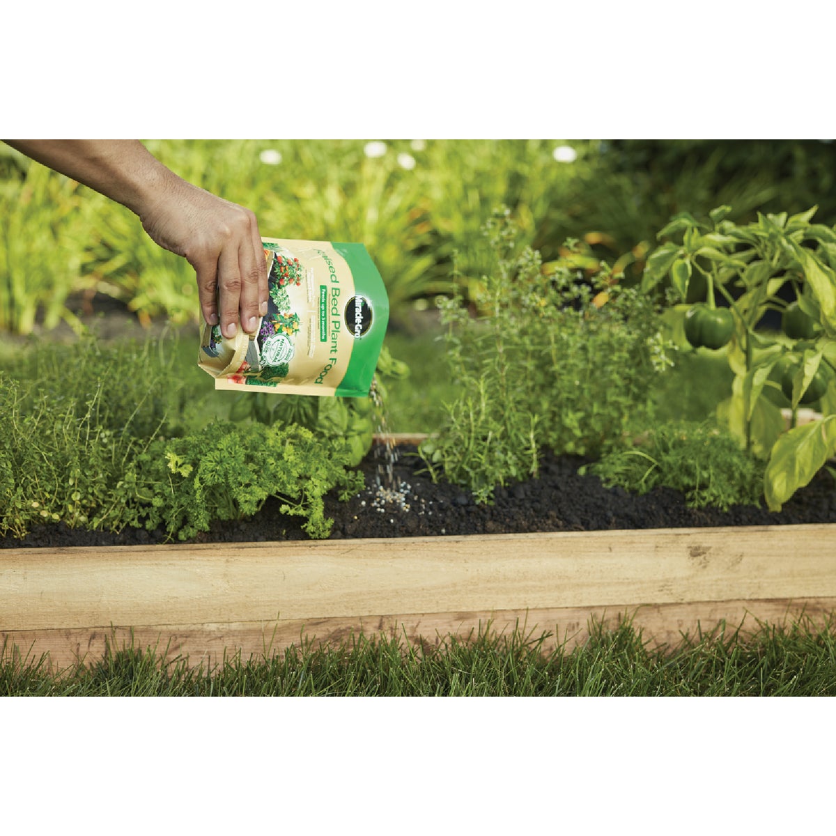 Miracle-Gro 2 Lb. Raised Bed Plant Food Image 2