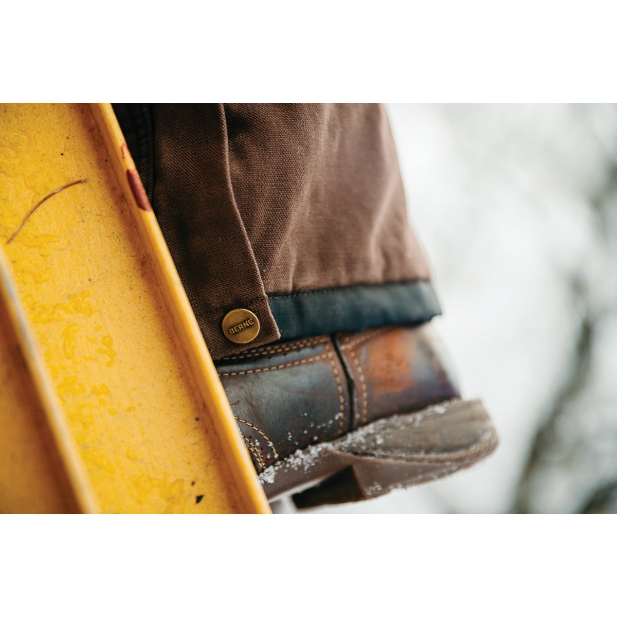 Berne Men's XL Bark Heartland Insulated Washed Duck Bib Overalls Image 3