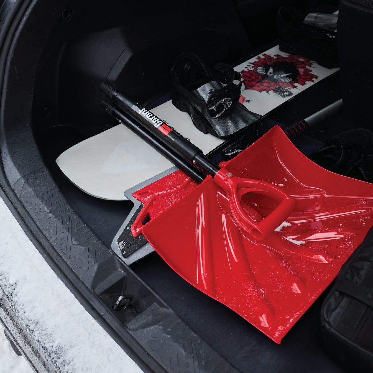Garant 18 In. Poly Blade Foldable Snow Shovel Image 3