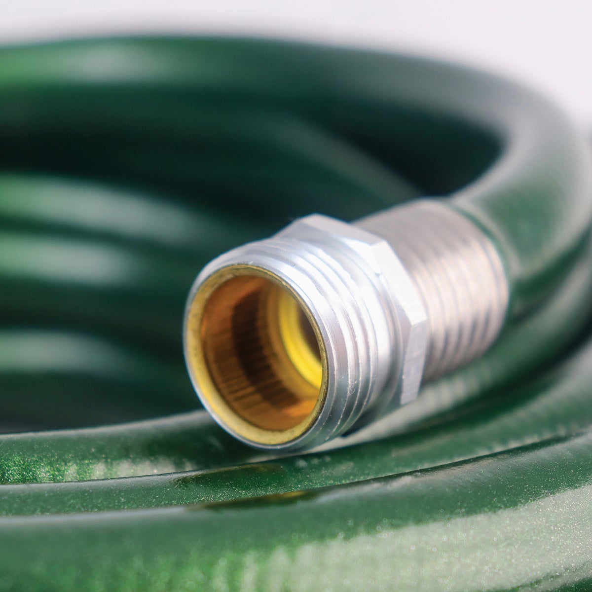 Best Garden NeverKink 5/8 In. Dia. x 25 Ft. Heavy Duty Garden Hose Image 5