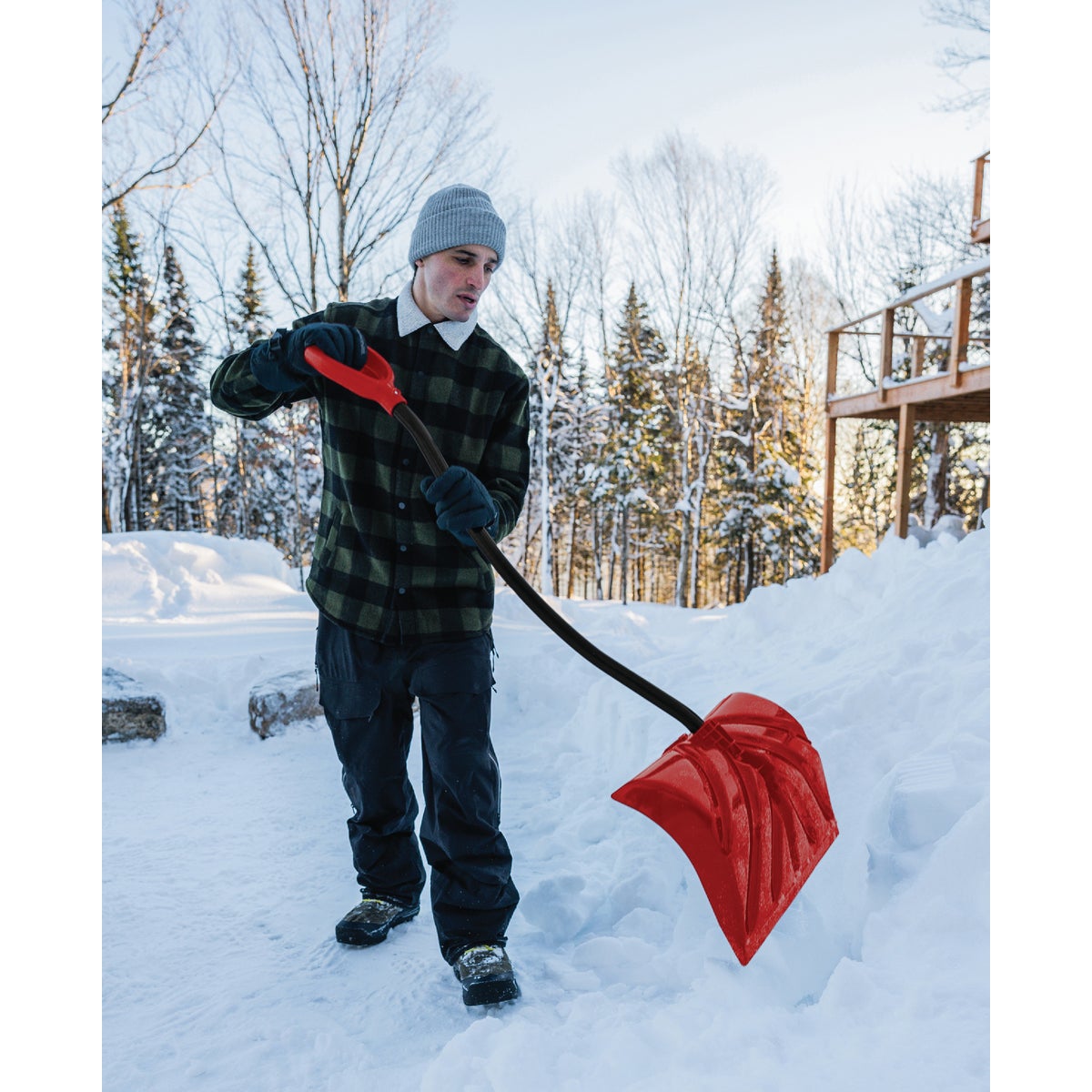Garant 18 In. Poly Blade Snow Shovel with Ergo Handle Image 2