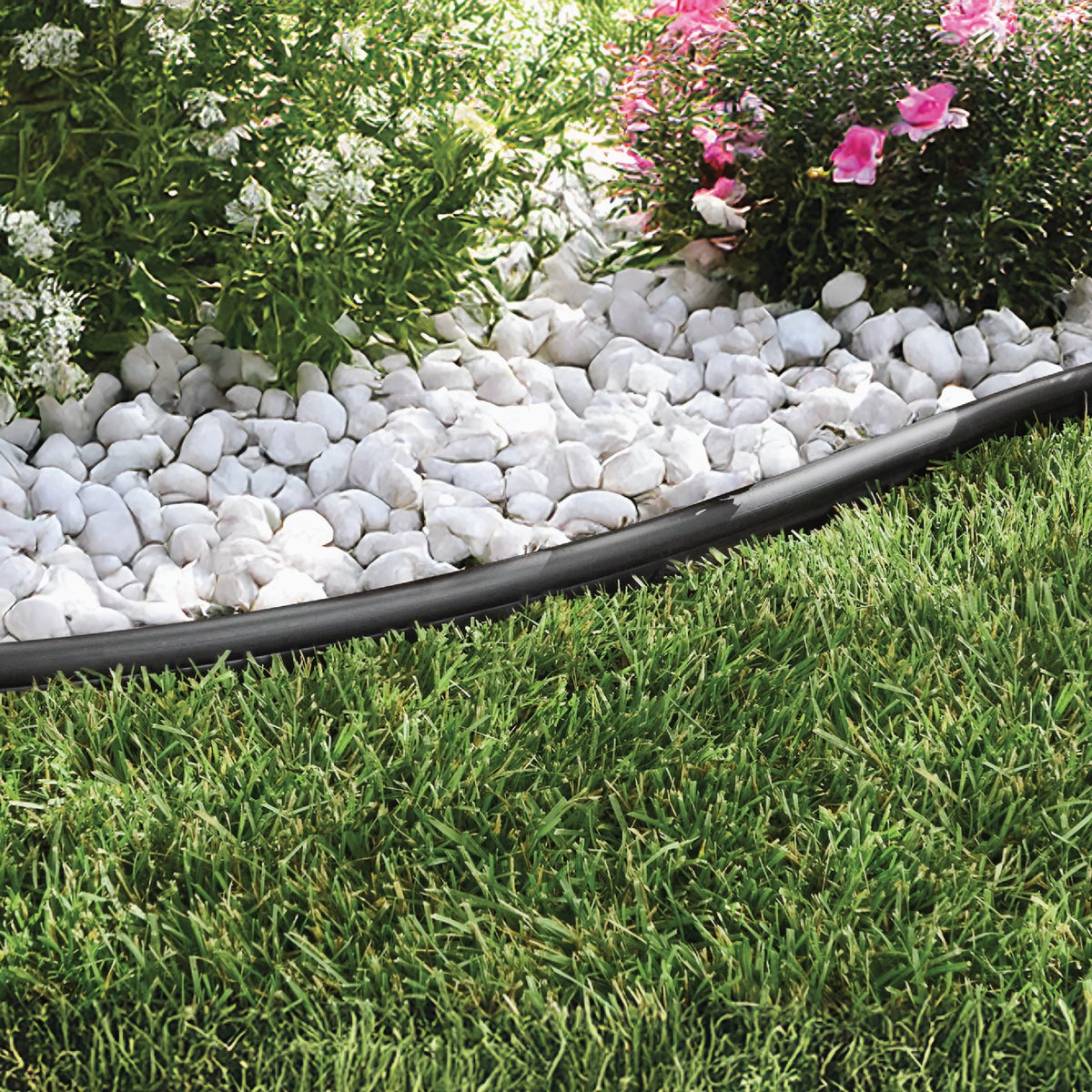 Master Mark Pro Contractor 5 In. H. x 20 Ft. L. Black Plastic Lawn Edging Image 2