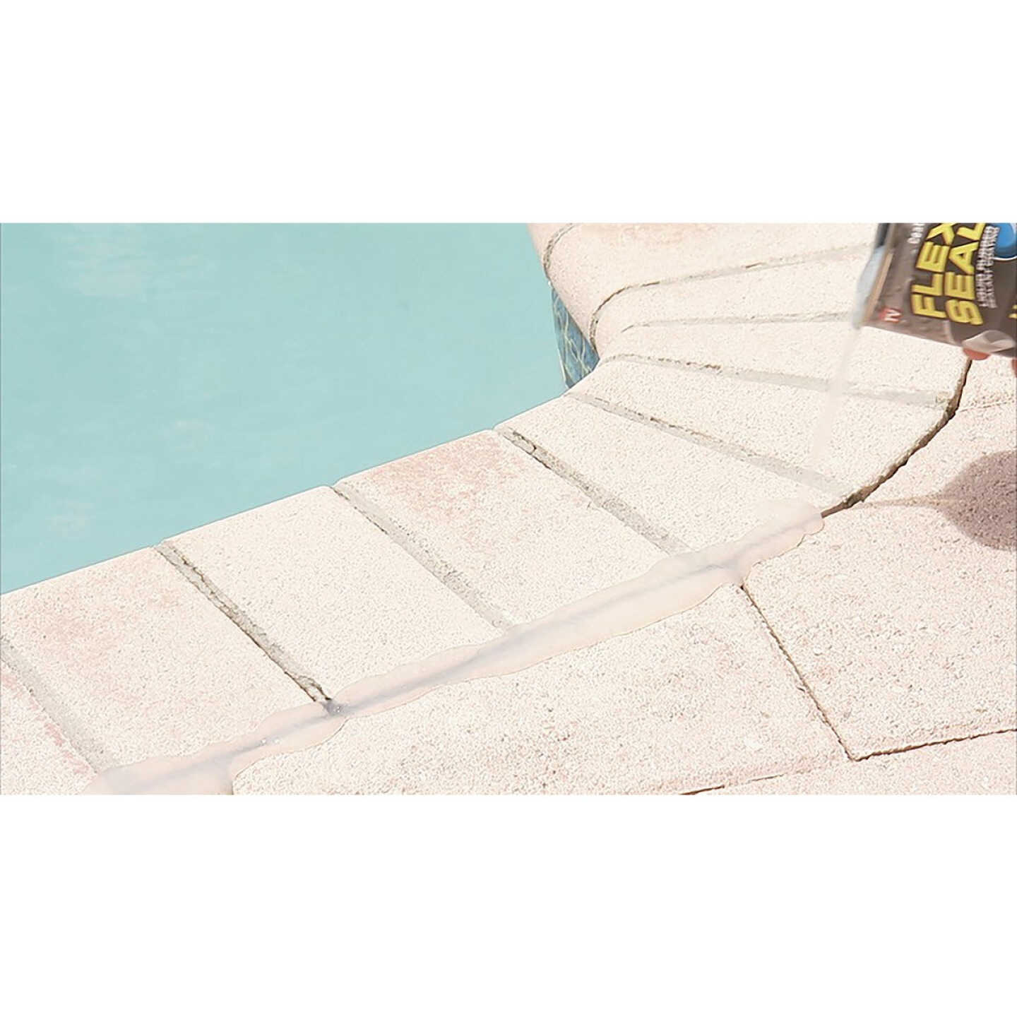 FLEX SEAL 1 Gal. Liquid Rubber Sealant, Clear Image 4