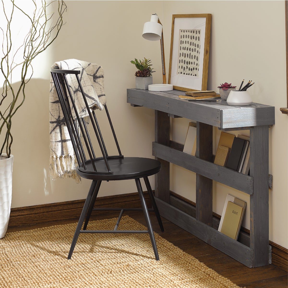 Minwax Gloss Fast-Drying Interior Polyurethane, 1 Qt. Image 7