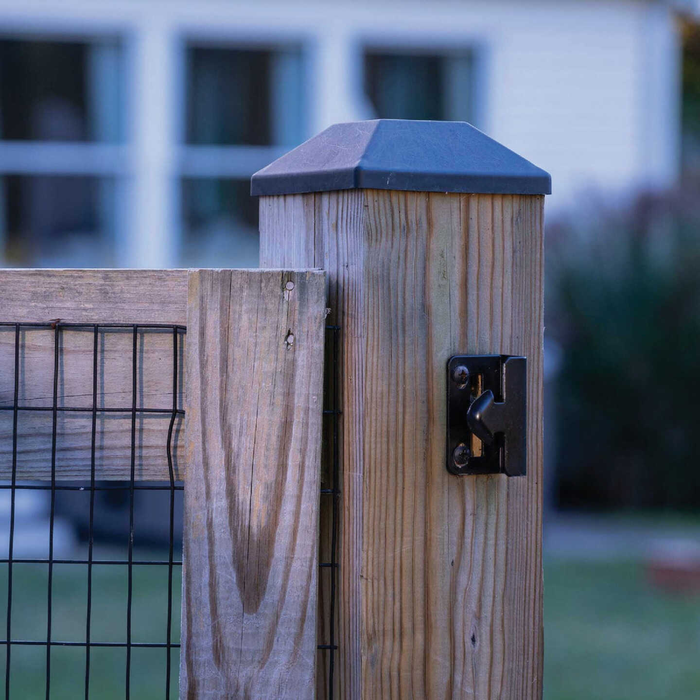 DAP Plastic Wood 1.8 Oz. Natural Solvent Professional Wood Filler Image 4