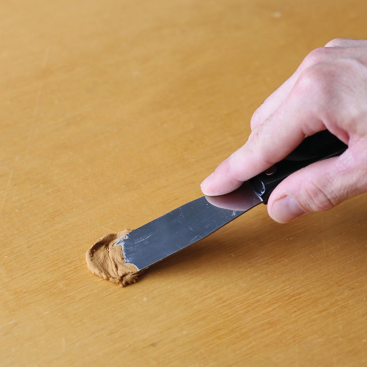 DAP Plastic Wood 4 Oz. Gold Oak Solvent Professional Wood Filler Image 3