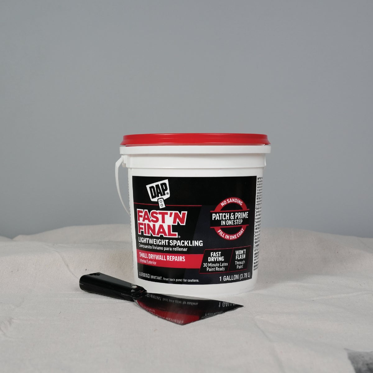 DAP Fast 'N Final 1 Gal. Lightweight Latex Patch & Prime Spackling Image 3