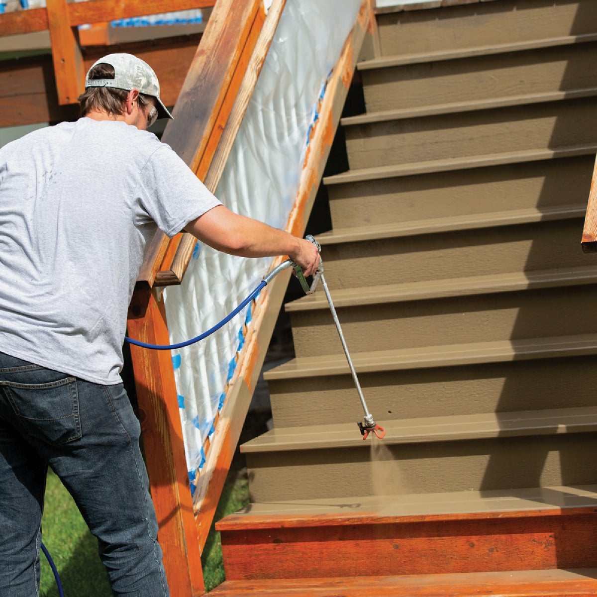 Graco 10 In. Tip Extension with RAC Guard Image 4