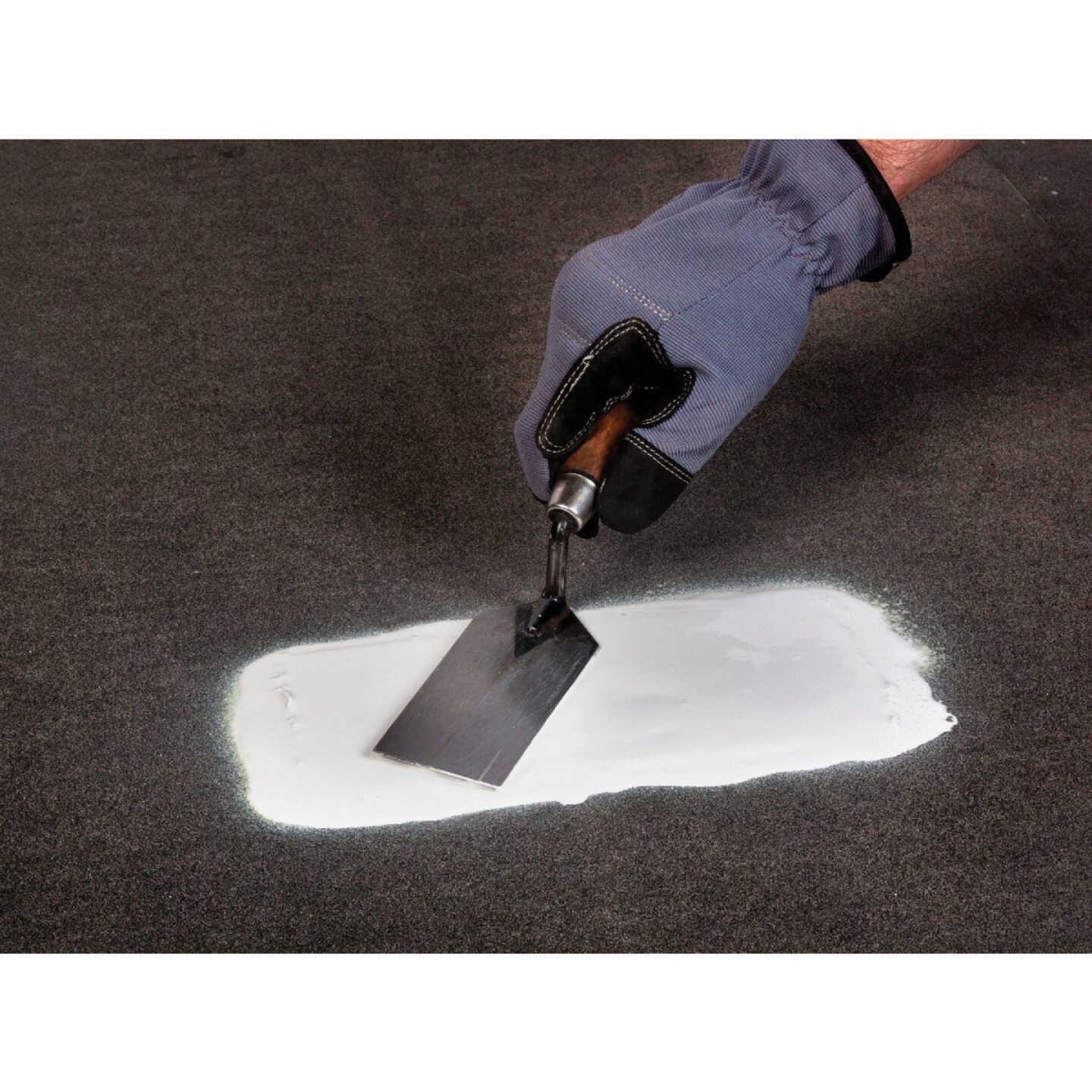 Rust-Oleum 13 Oz. Clear Roofing Patch Cleaner & Primer Spray Image 3