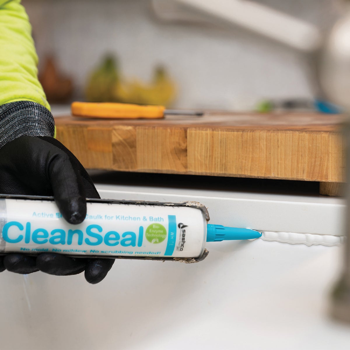 Sashco CleanSeal 10.5 Oz. White Active Enzyme Kitchen & Bath Caulk Image 2