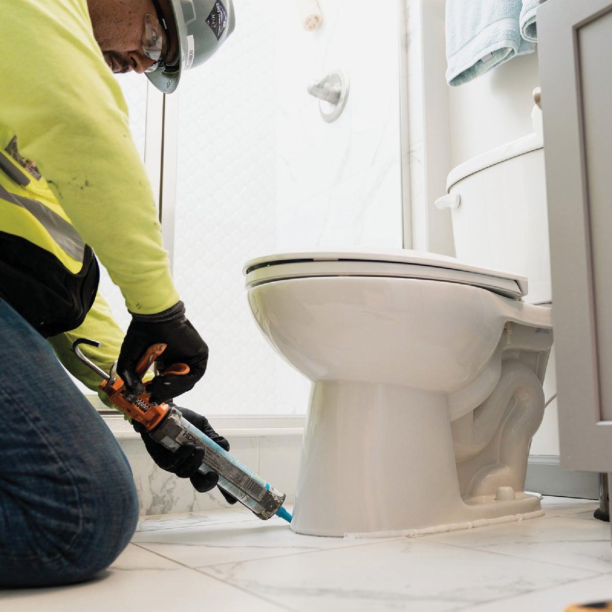 Sashco CleanSeal 10.5 Oz. White Active Enzyme Kitchen & Bath Caulk Image 3