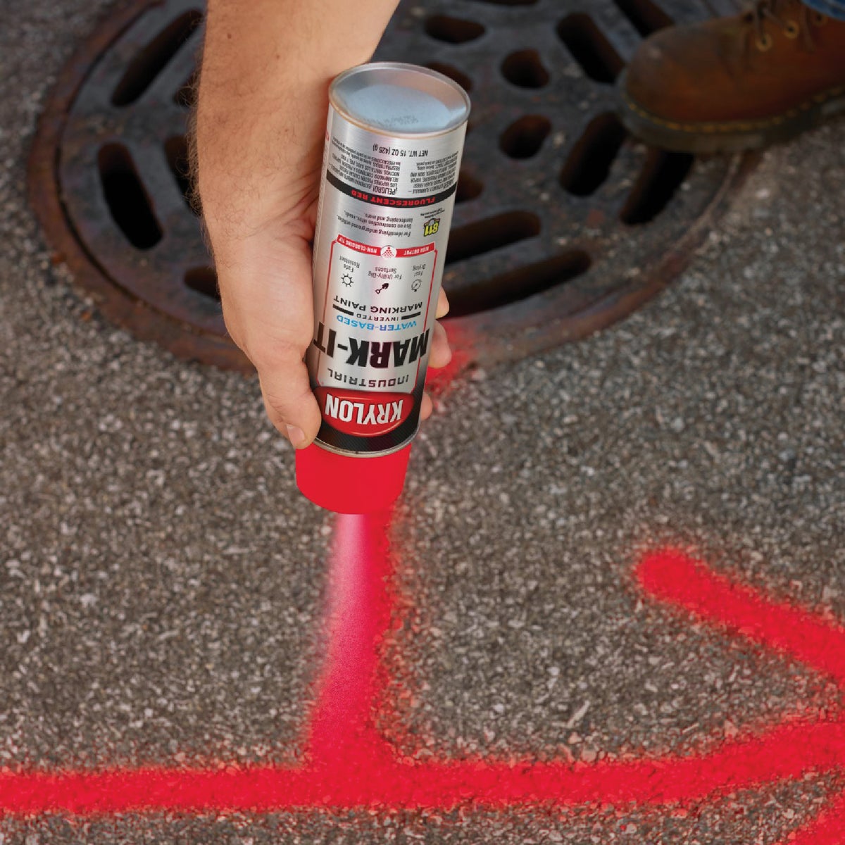 Krylon Mark-It 731308 Industrial WB APWA Brilliant Red Inverted Marking Paint Image 4