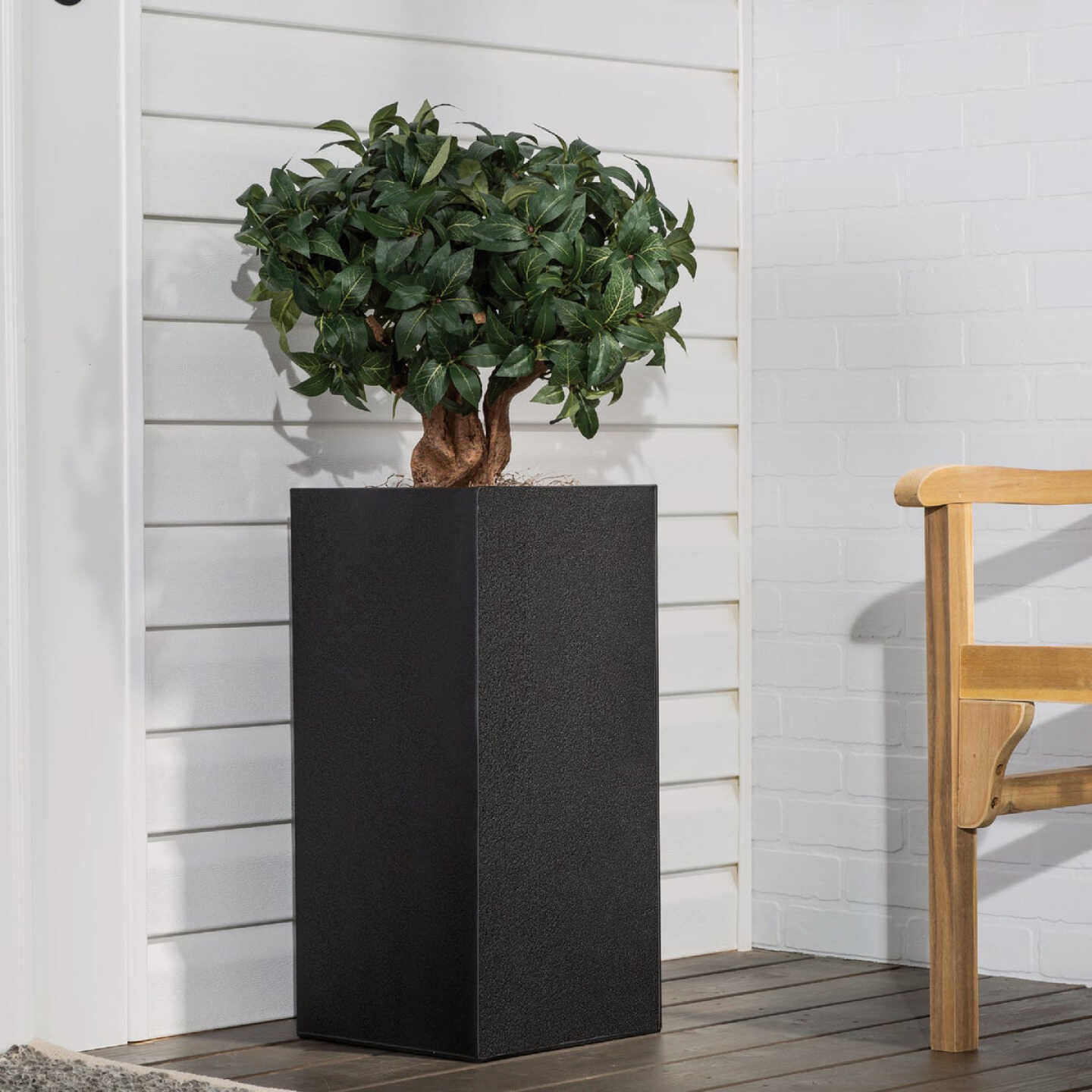 Rust-Oleum Stops Rust Matte Black 12 Oz. Hammered Spray Paint Image 2