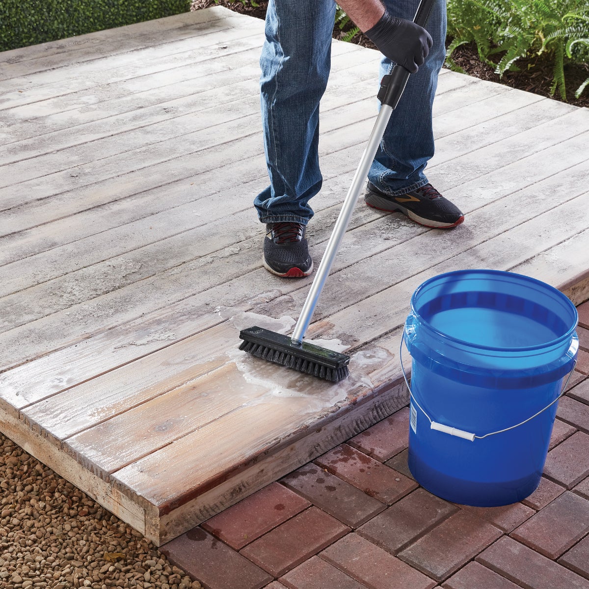 Valspar 1 Gal. All-In-One Wood Prep Cleaner Image 3