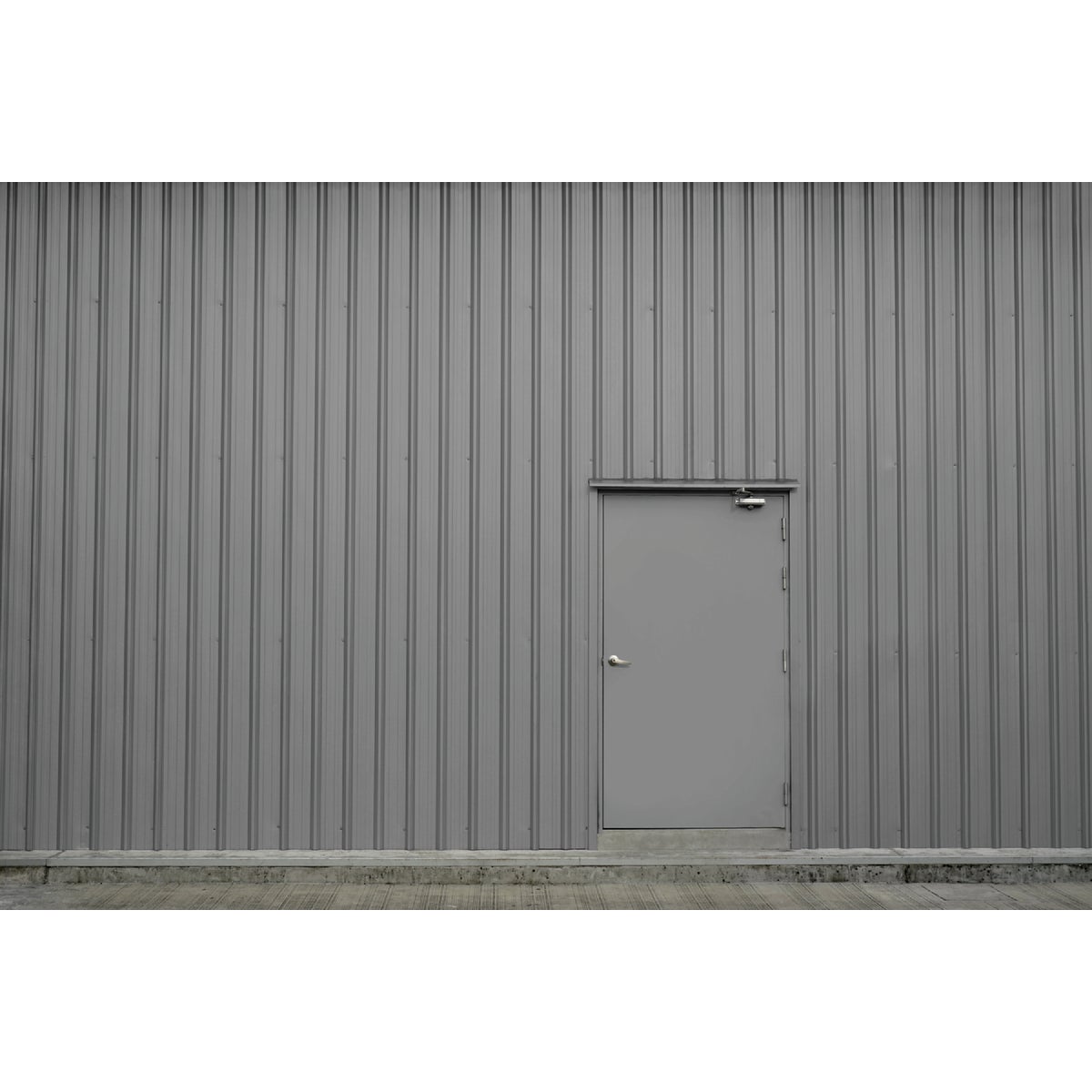 Rust-Oleum Professional Gray 15 Oz. All-Purpose Spray Paint Primer Image 2