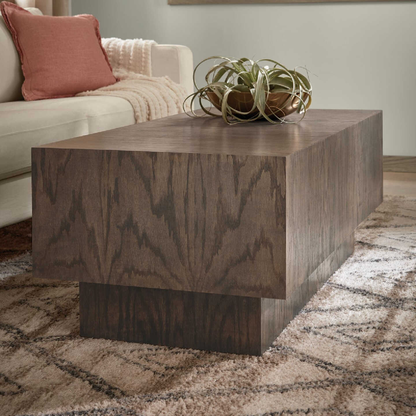 Minwax Penetrating Stain Wood Finish, Aged Barrel, 1 Qt. Image 3