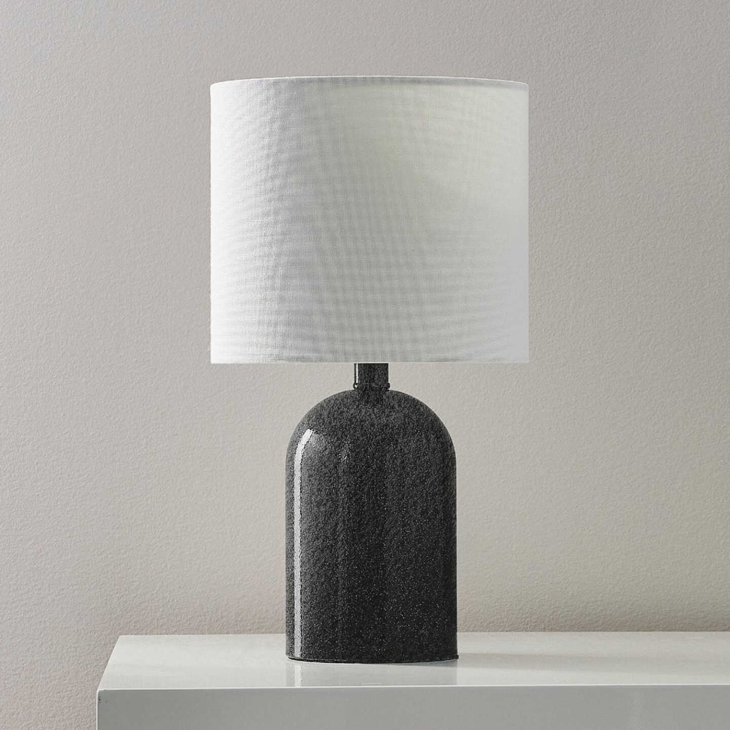 Rust-Oleum Universal 12 Oz. Hammered Black Paint Image 2