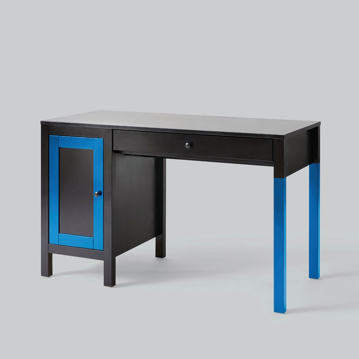 Rust-Oleum Painter's Touch 2X Ultra Cover Premium Latex Paint, Black Gloss, 1/2 Pt. Image 4