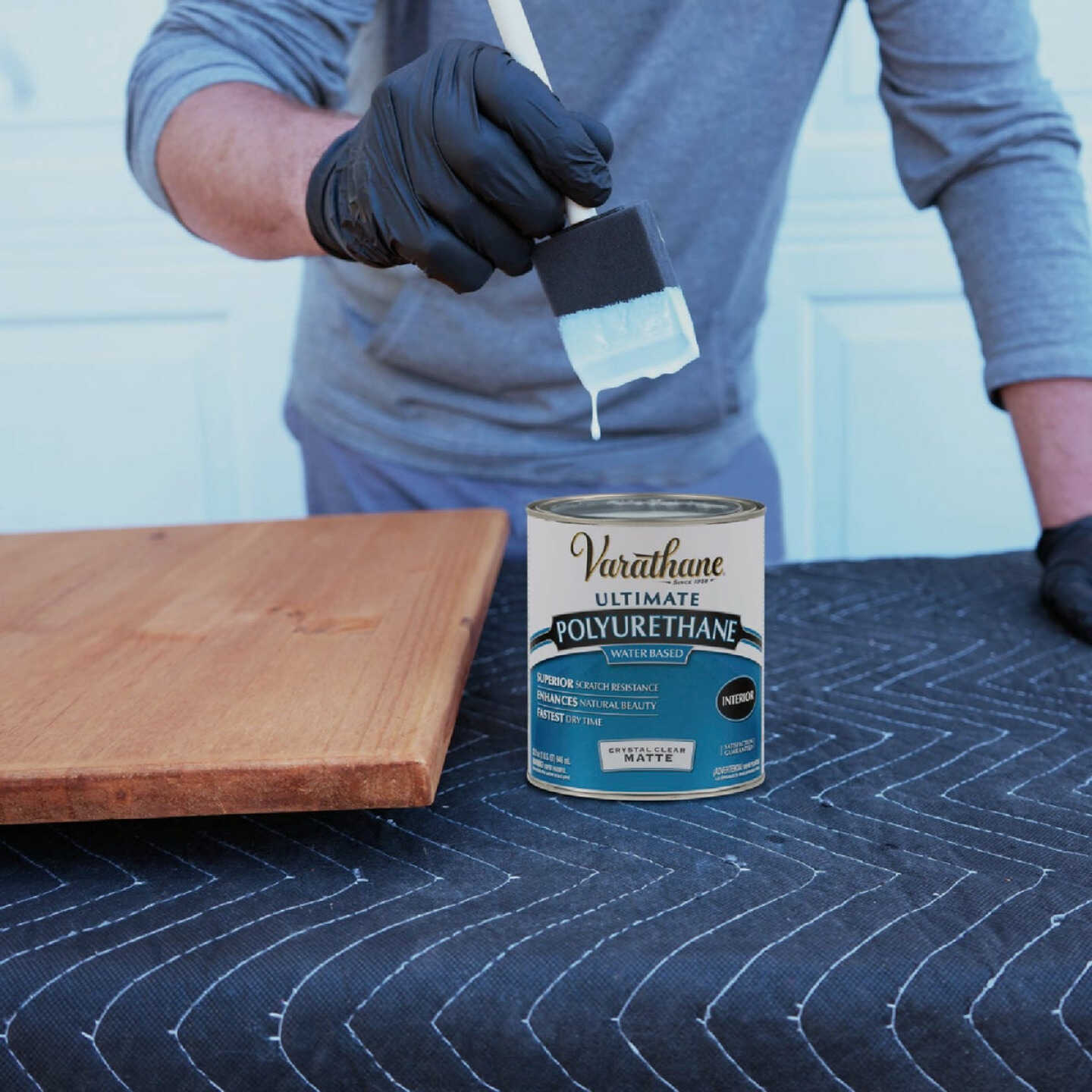 Varathane Matte Low Odor Water Based Interior Polyurethane, 1 Qt. Image 2