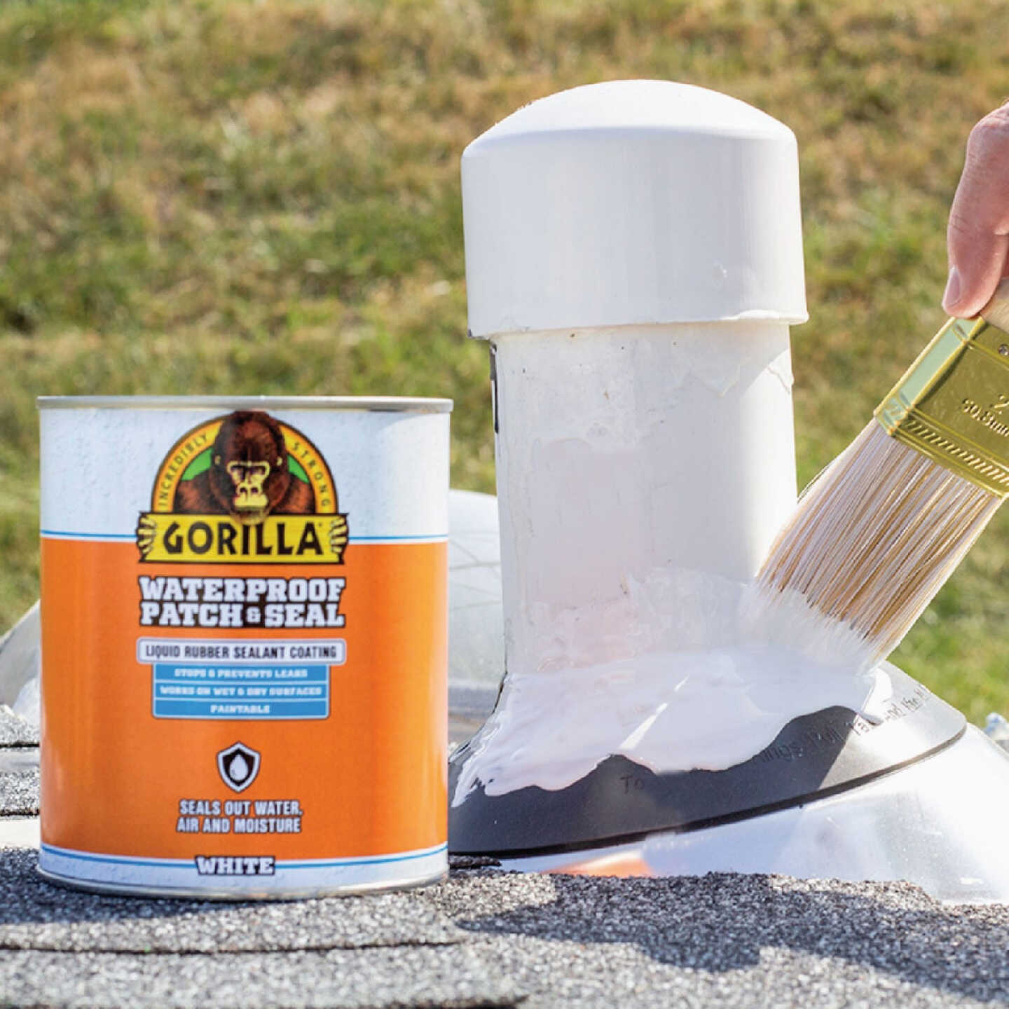 Gorilla 32 Oz. White Waterproof Patch & Seal Liquid Image 3