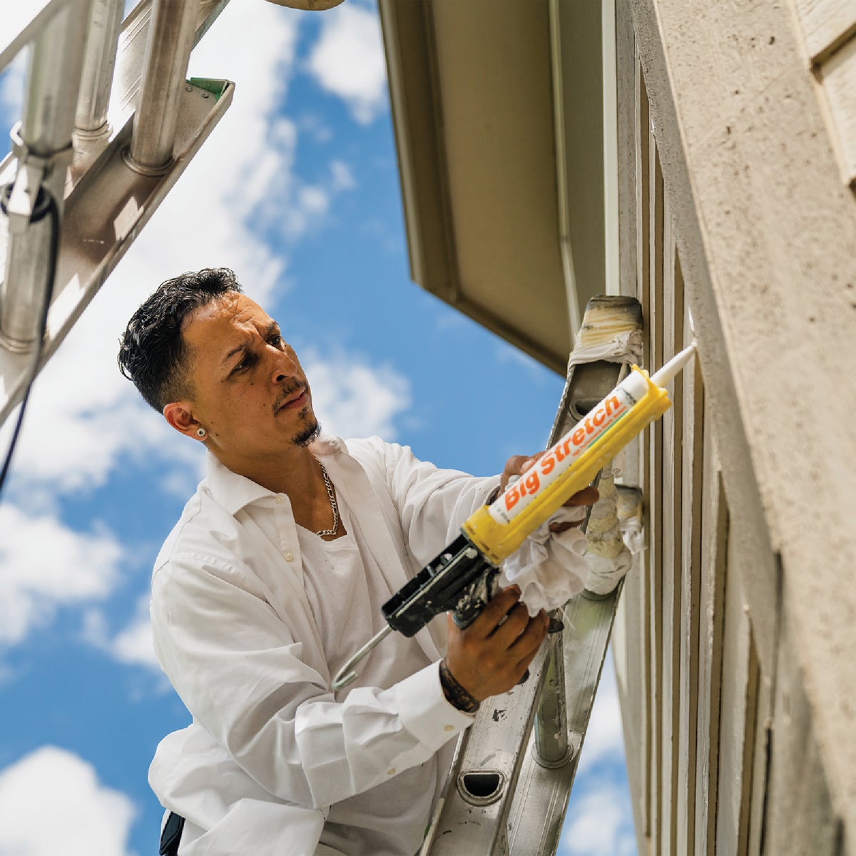 Sashco Big Stretch 10.5 Oz. Acrylic Elastomeric Caulk, Redwood Image 3