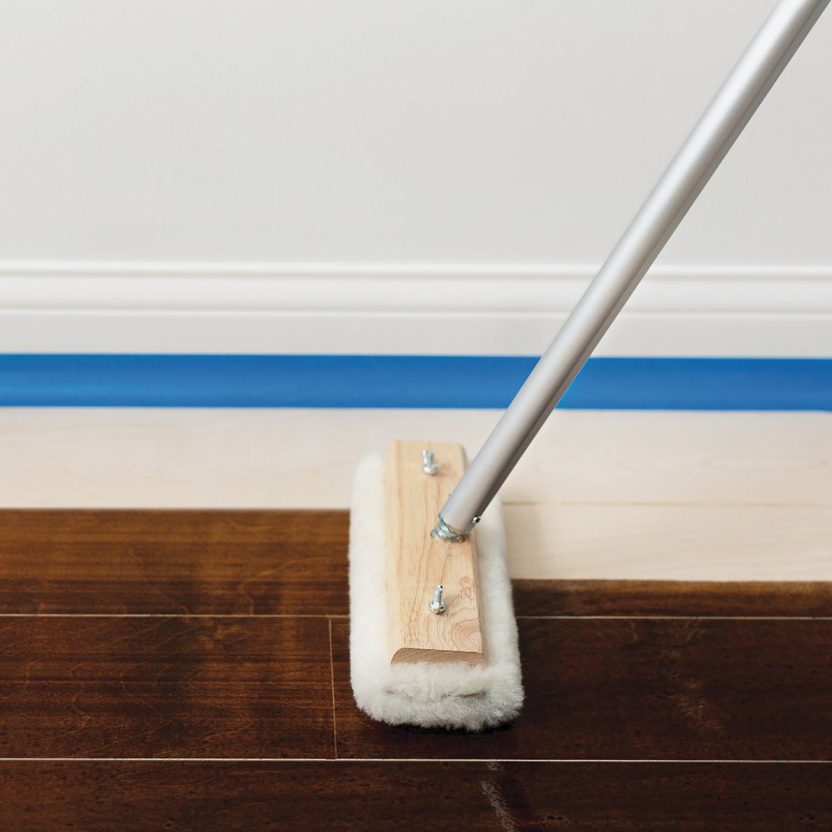 Minwax 10 In. Water-Based Pad Applicator Image 2