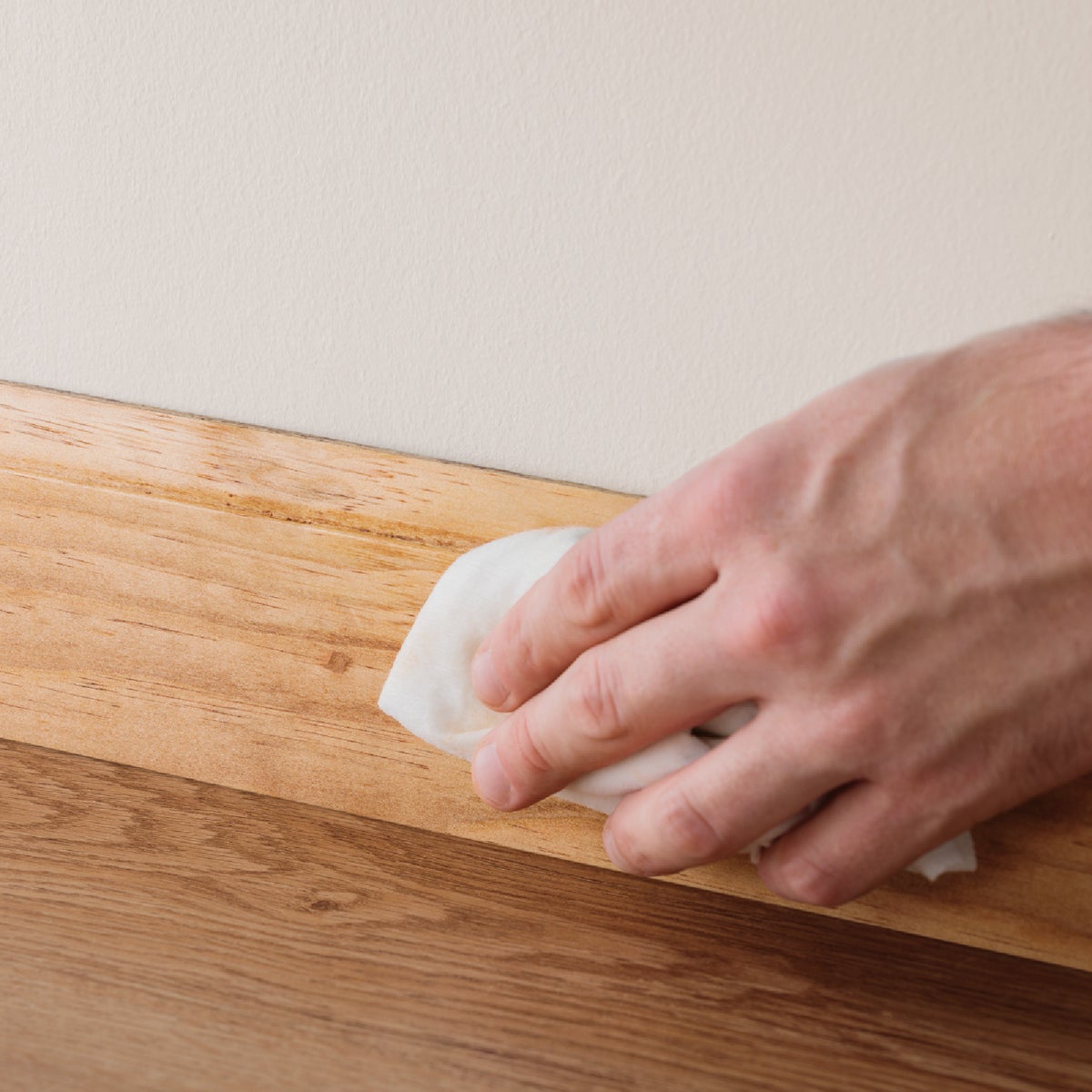 Minwax 3.75 Oz. Natural Pine Wood Putty Image 4