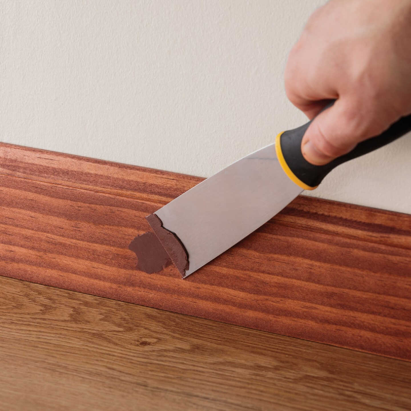 Minwax 3.75 Oz. Red Mahogany Wood Putty Image 2