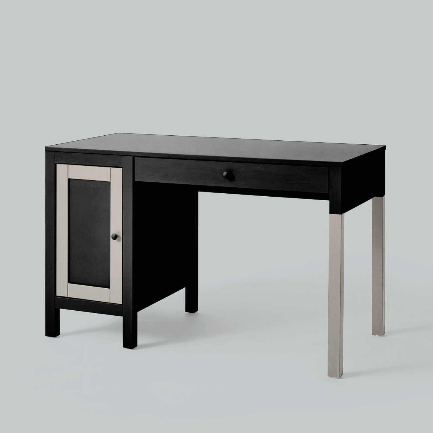 Rust-Oleum Painter's Touch 2X Ultra Cover Premium Latex Paint, Flat Black, 1 Qt. Image 4