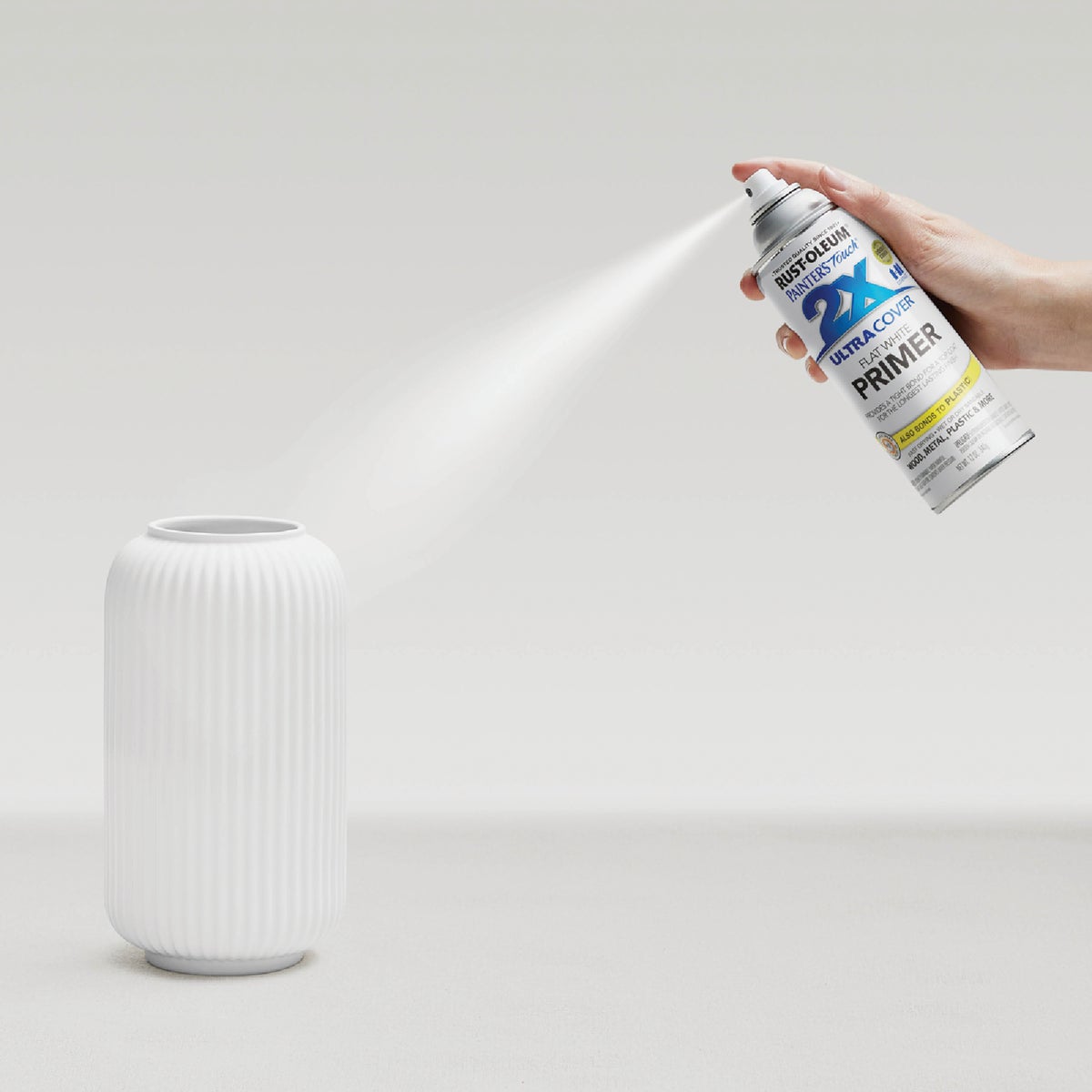 Rust-Oleum Painter's Touch 2X Ultra Cover White Spray Paint Primer Image 7