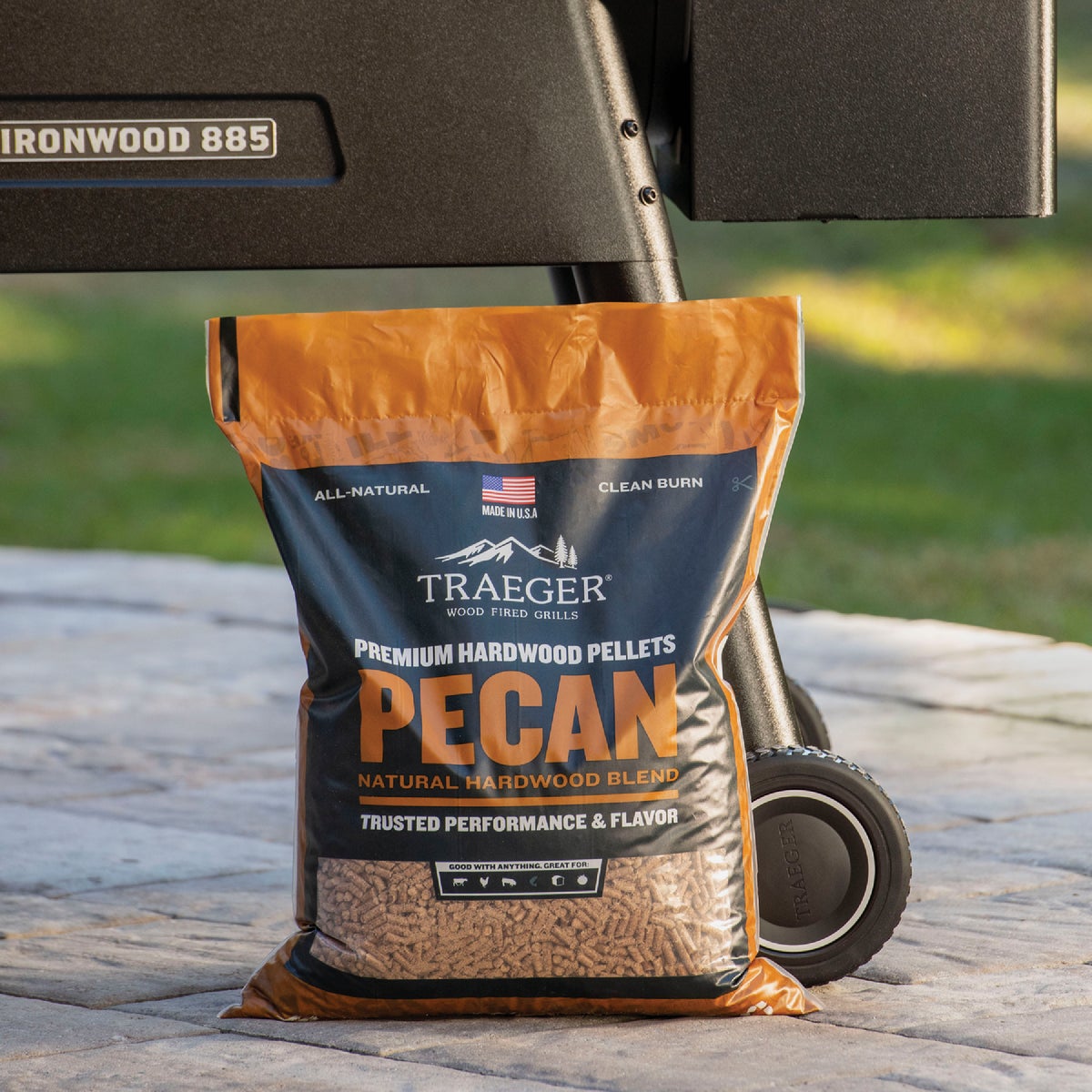 Traeger 20 Lb. Pecan All-Natural Wood Grilling Pellets Image 2