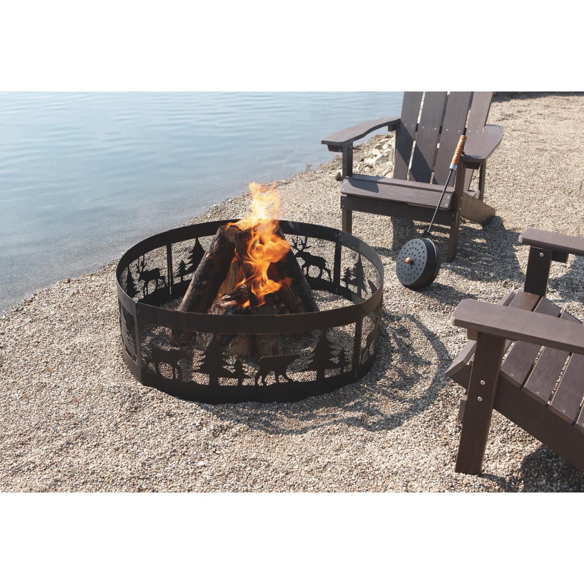 Fire Pits & Fireplaces