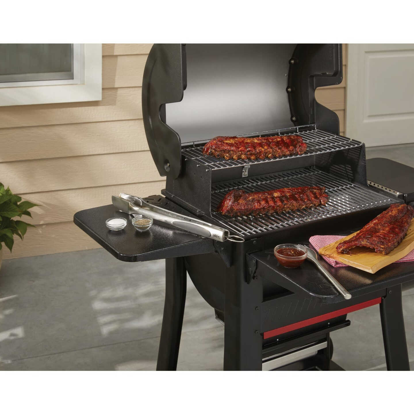 Weber Searwood 600 Pellet Grill Side Table Image 2