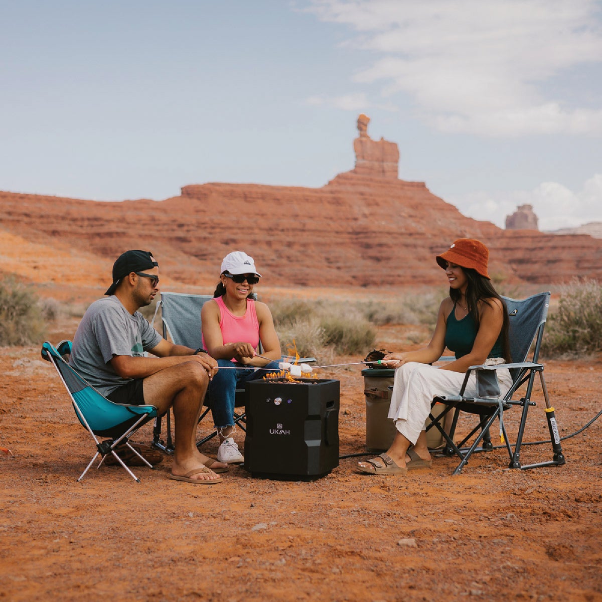 Ukiah Tailgater II 17 In. Black Square Gas Fire Pit with Beat to Music Technology Image 5