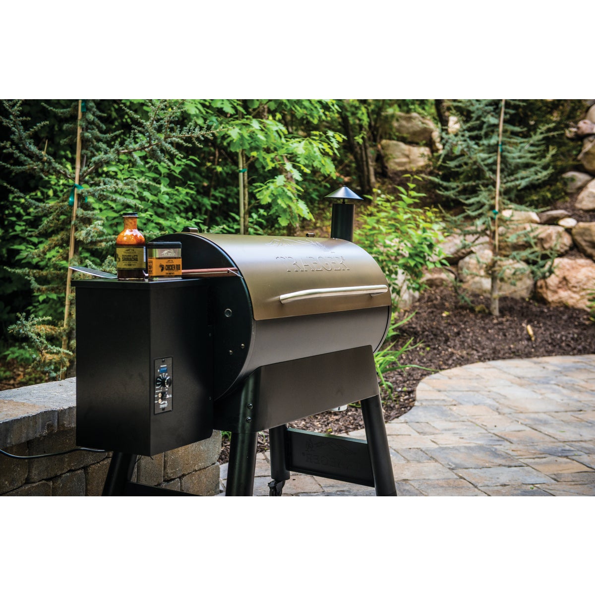 Traeger Pro Series 34 Wood Pellet Grill, Bronze Image 5