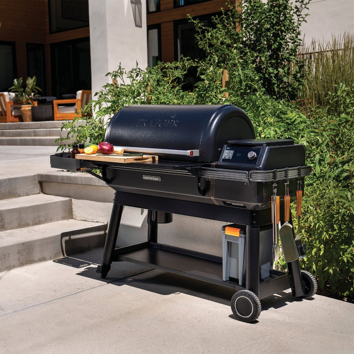Traeger Ironwood Wood Pellet Grill, Black Image 6